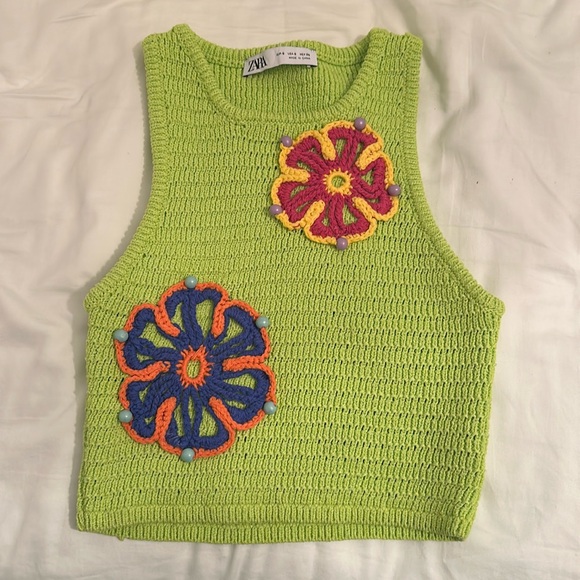 Zara Crochet Cropped Flower Top - Picture 1 of 2